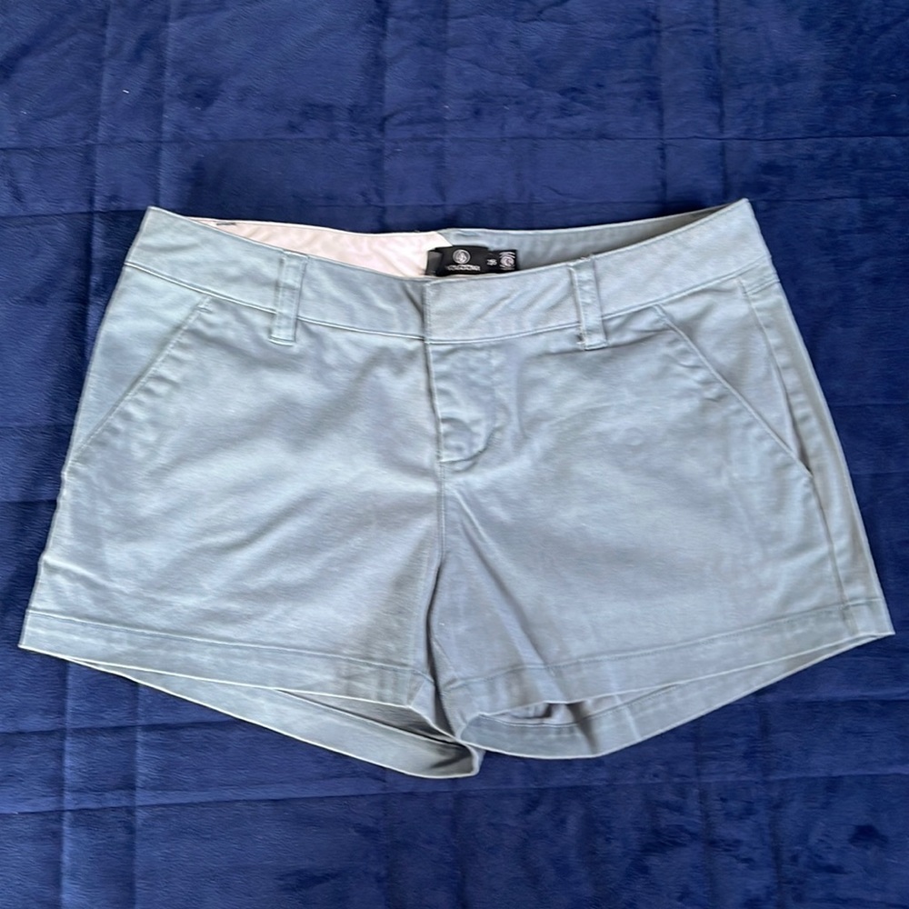 Volcom cotton shorts, size 25